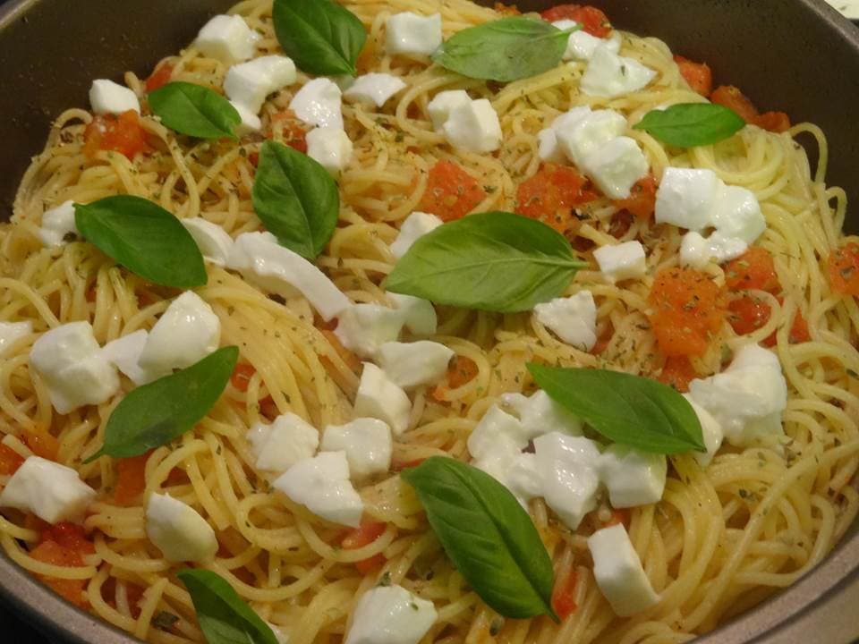 Spaghettini alla caprese