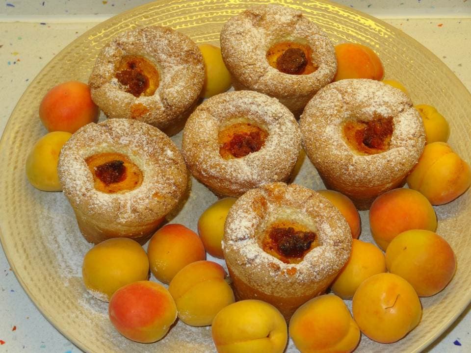 Bizcochitos de albaricoque y sobrasada