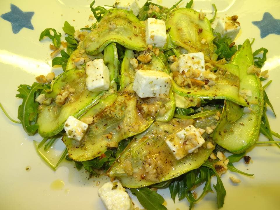 Ensalada de cintas de calabacín